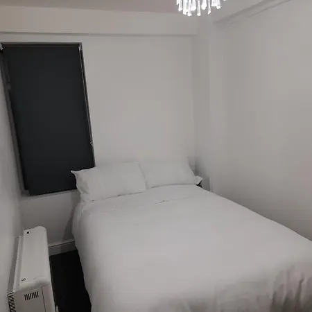 Two Bedroom Manchester Ancoats Apartment With Private Entrance-2